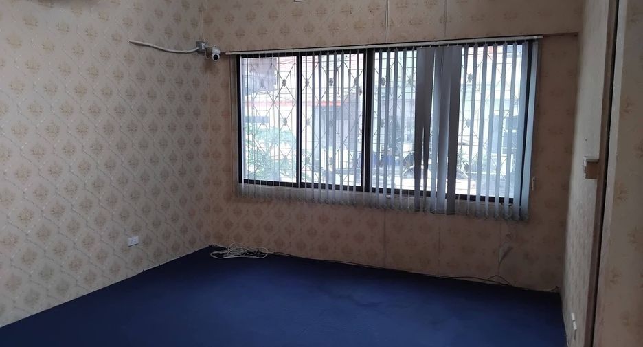 Аренда 8 спальни таунхаус в Щанг Тхонгланг, Бангкок