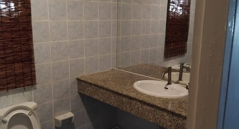 Аренда 8 спальни таунхаус в Щанг Тхонгланг, Бангкок
