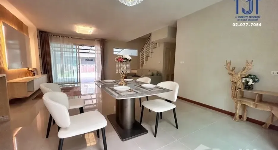 出售 3 卧室 联排别墅 在 Lam Luk Ka, Pathum Thani
