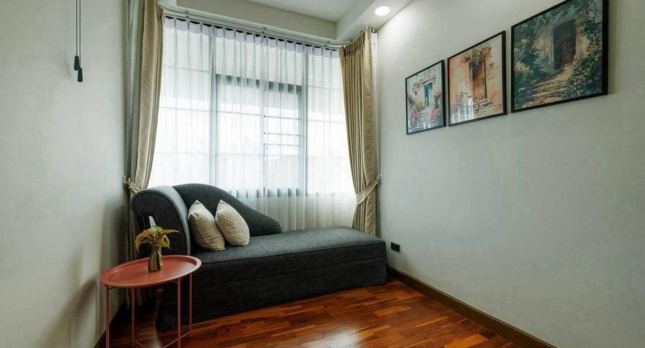For sale 5 bedrooms villa in Mueang Chiang Mai, Chiang Mai