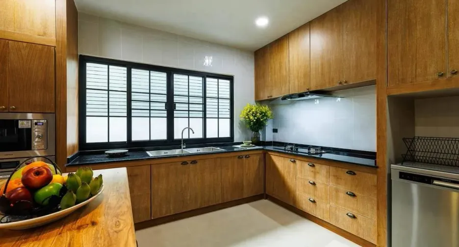For sale 5 bedrooms villa in Mueang Chiang Mai, Chiang Mai