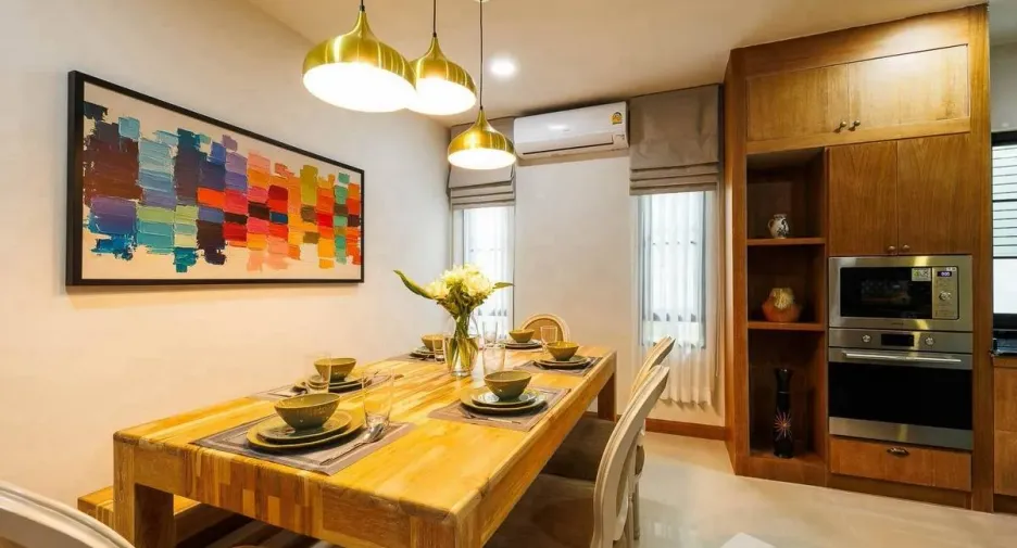 For sale 5 bedrooms villa in Mueang Chiang Mai, Chiang Mai