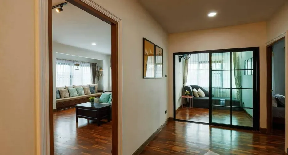 For sale 5 bedrooms villa in Mueang Chiang Mai, Chiang Mai