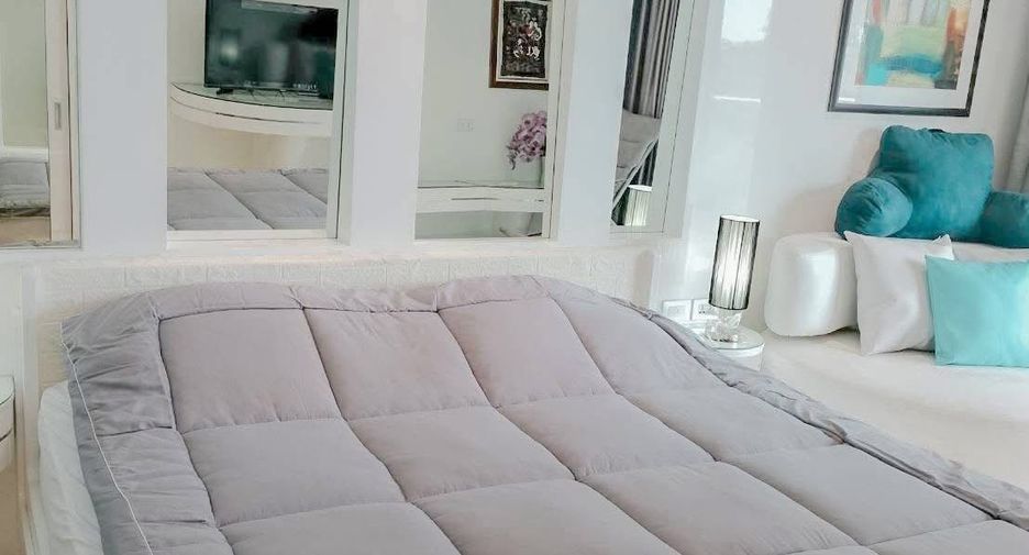 For sale 1 bed condo in Bang Lamung, Chonburi