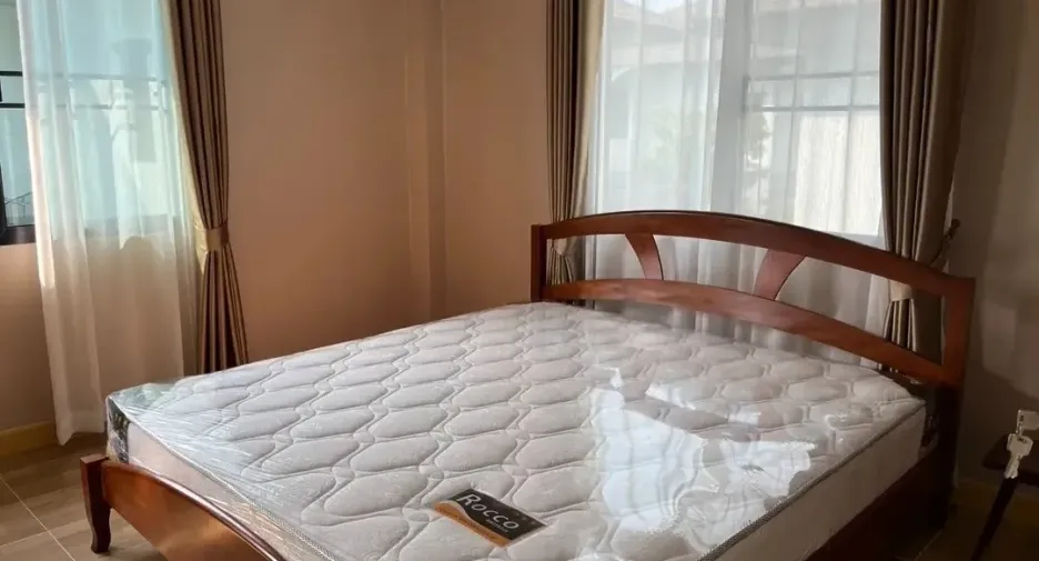 Casa en alquiler de 3 habitaciones en Mueang Chiang Mai, Chiang Mai