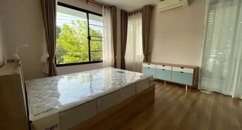 Casa en alquiler de 3 habitaciones en Mueang Chiang Mai, Chiang Mai
