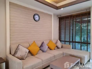 出租 3 卧室 独立屋 在 Phra Khanong, 曼谷