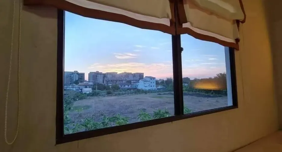出租 3 卧室 独立屋 在 Phra Khanong, 曼谷
