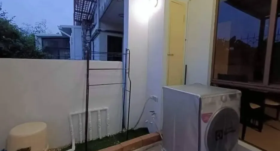 出租 3 卧室 独立屋 在 Phra Khanong, 曼谷