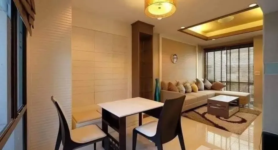 出租 3 卧室 独立屋 在 Phra Khanong, 曼谷