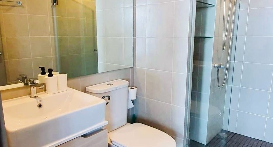For rent 2 bedrooms condo in Bang Na, Bangkok