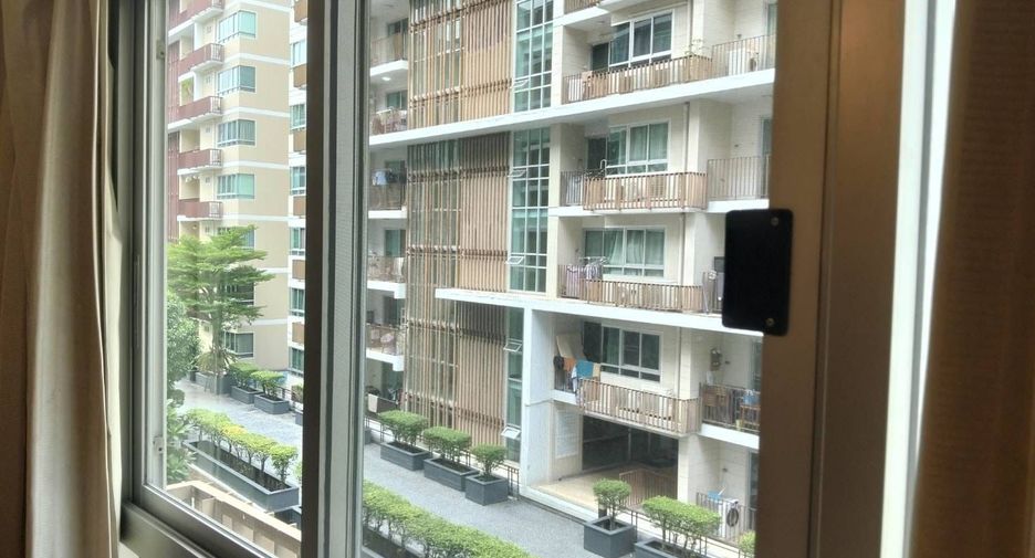 For rent 1 bed condo in Watthana, Bangkok