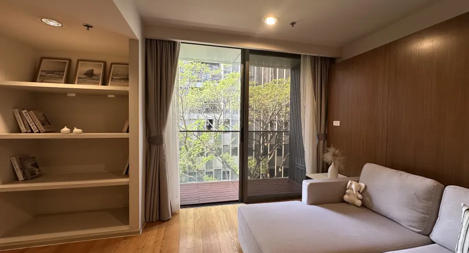 For rent 2 bedrooms condo in Khlong Toei, Bangkok