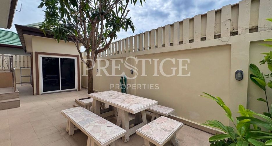 For sale 3 bedrooms house in Bang Lamung, Chonburi