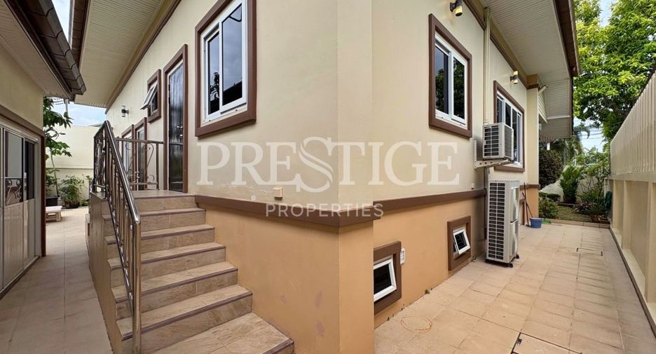 For sale 3 bedrooms house in Bang Lamung, Chonburi