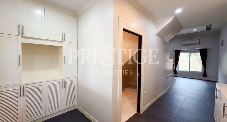 For sale 3 bedrooms house in Bang Lamung, Chonburi