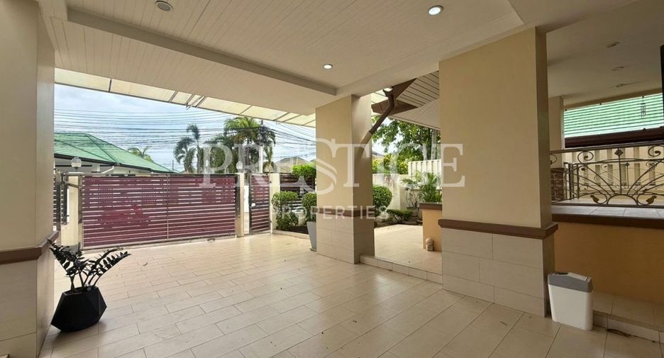 For sale 3 bedrooms house in Bang Lamung, Chonburi