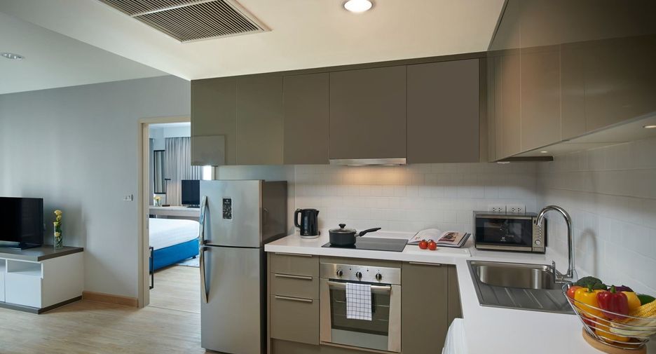 For rent 1 bed condo in Khlong Toei, Bangkok