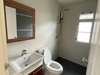 Casa en alquiler de 3 habitaciones en Khan Na Yao, Bangkok