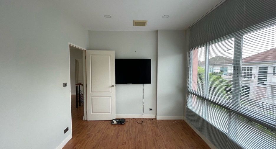 Casa en alquiler de 3 habitaciones en Khan Na Yao, Bangkok