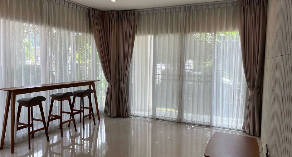 Casa en alquiler de 3 habitaciones en Khan Na Yao, Bangkok