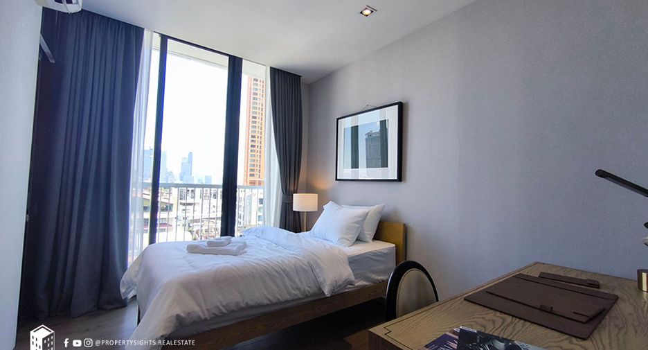 For sale 2 bedrooms condo in Khlong Toei, Bangkok