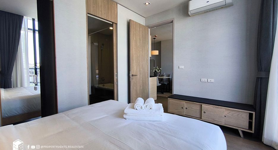 For sale 2 bedrooms condo in Khlong Toei, Bangkok