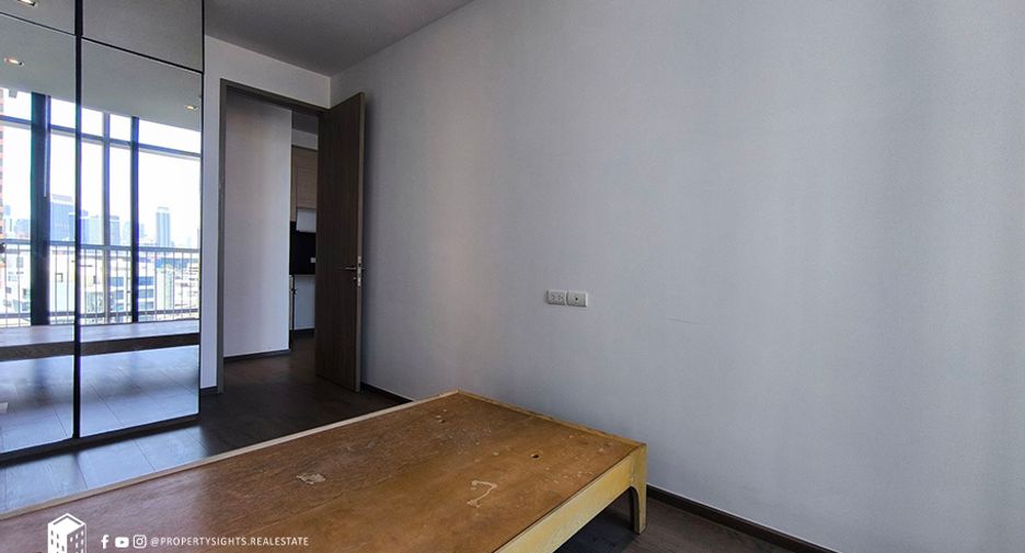 Condo en venta de 2 habitaciones en Khlong Toei, Bangkok