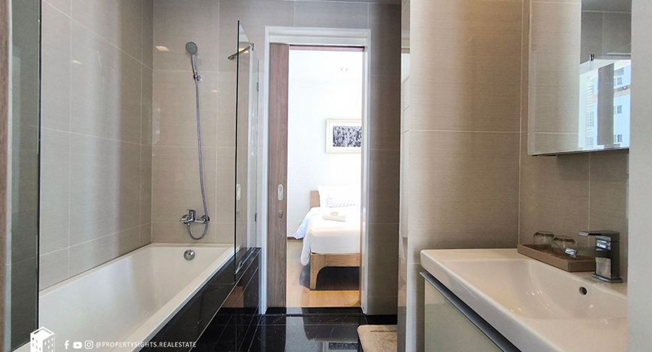 For sale 2 bedrooms condo in Khlong Toei, Bangkok