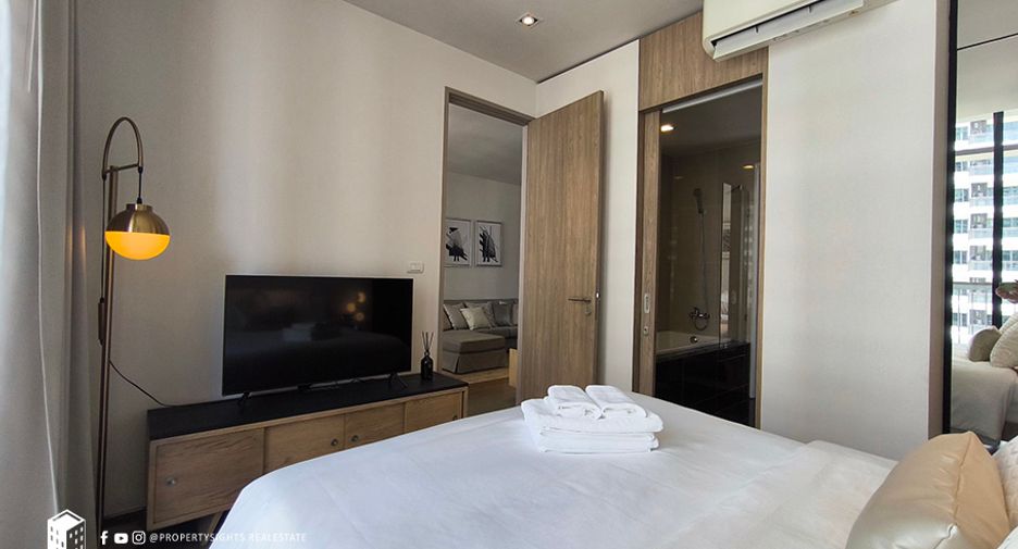 For sale 2 bedrooms condo in Khlong Toei, Bangkok