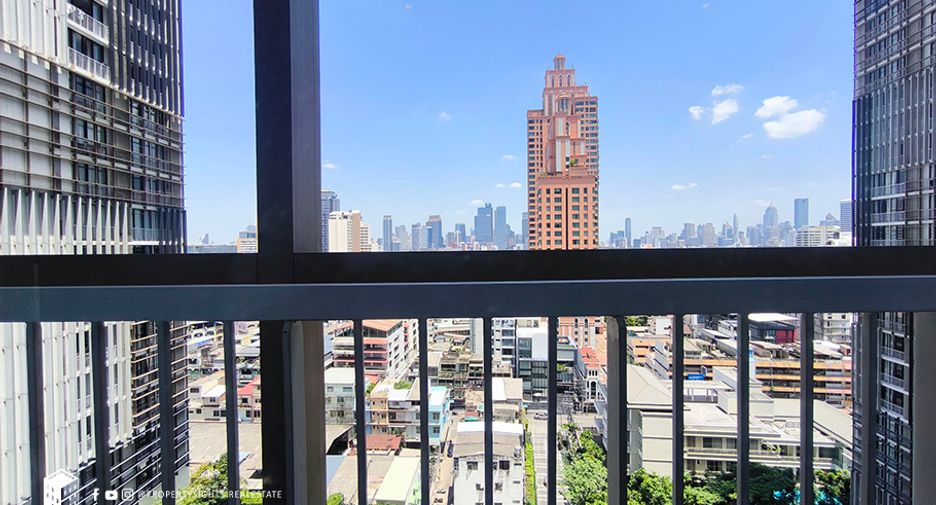 For sale 2 ベッドルーム condo in Khlong Toei, Bangkok