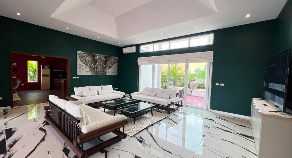 For rent and for sale 4 bedrooms house in Bang Lamung, Chonburi
