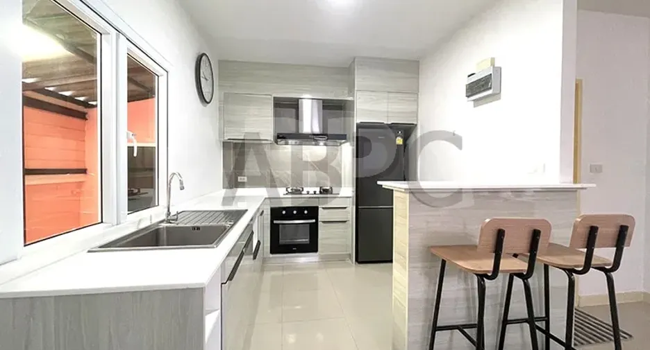 For rent and for sale 3 bedrooms house in Bang Lamung, Chonburi