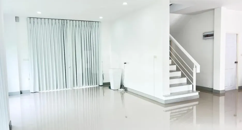 For rent and for sale 3 bedrooms house in Bang Lamung, Chonburi