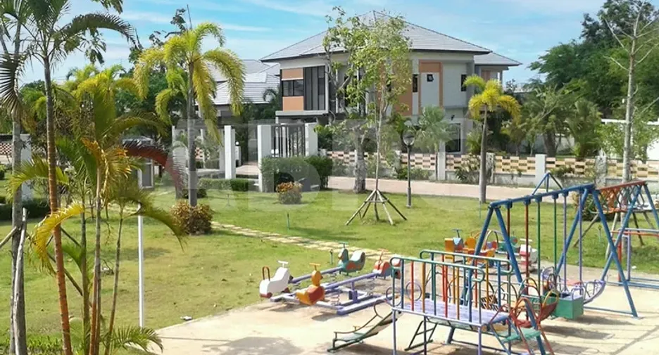 For rent and for sale 3 bedrooms house in Bang Lamung, Chonburi