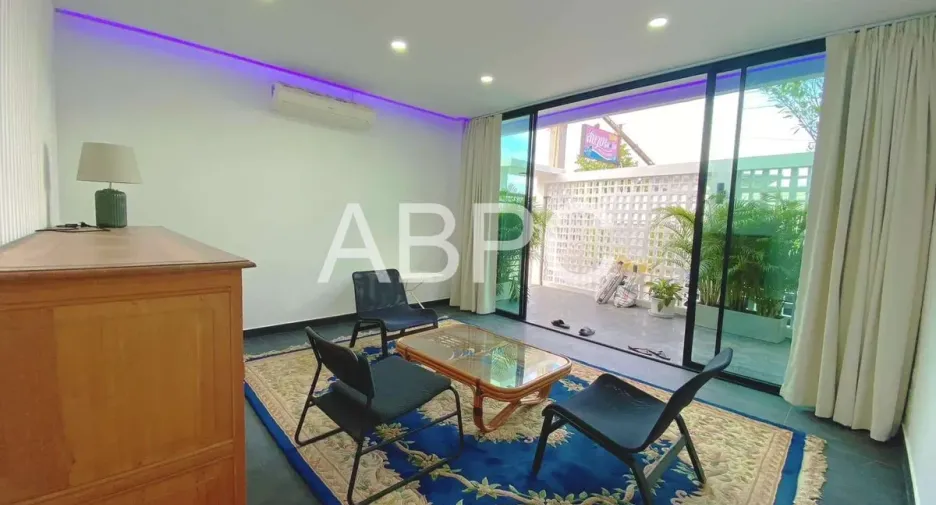For rent and for sale 4 bedrooms house in Bang Lamung, Chonburi