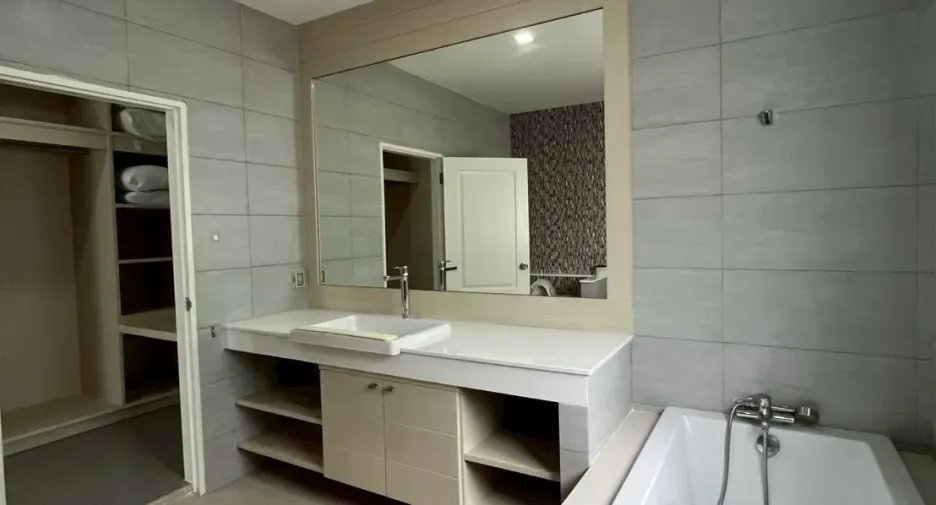 For rent 3 bedrooms house in Bang Lamung, Chonburi