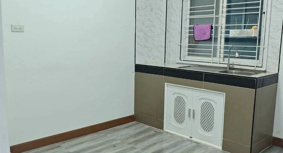 Продажа 2 спальни таунхаус в Банг Ламунг, Чонбури