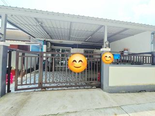 Продажа 2 спальни таунхаус в Банг Ламунг, Чонбури