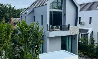 For sale 2 bedrooms villa in Mueang Phuket, Phuket