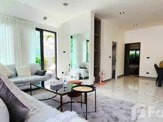 For sale 2 bedrooms villa in Mueang Phuket, Phuket