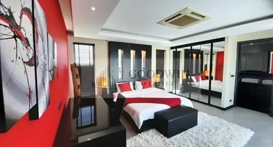 Haus zum Kauf mit 5 Zimmer in Jomtien, Pattaya