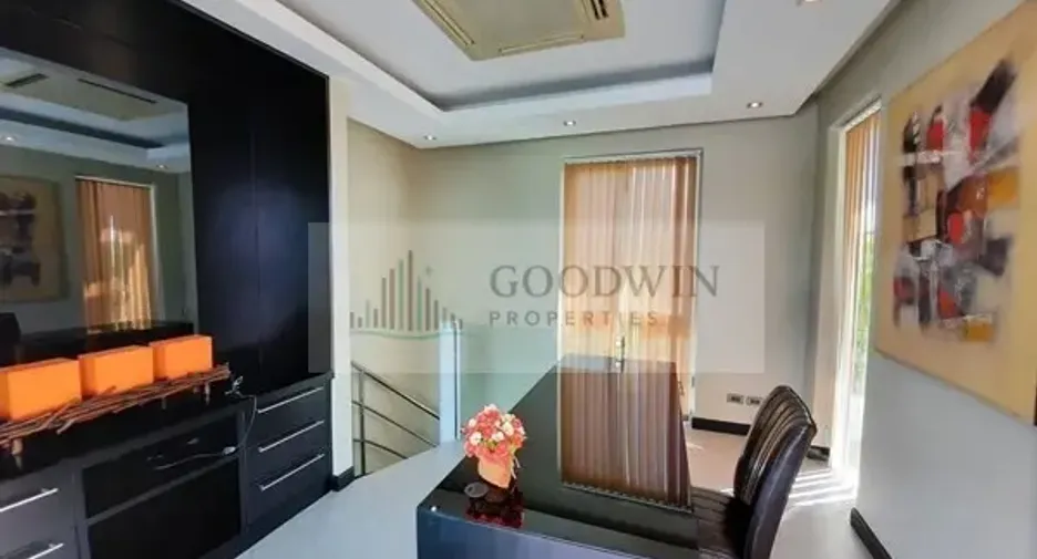 Haus zum Kauf mit 5 Zimmer in Jomtien, Pattaya