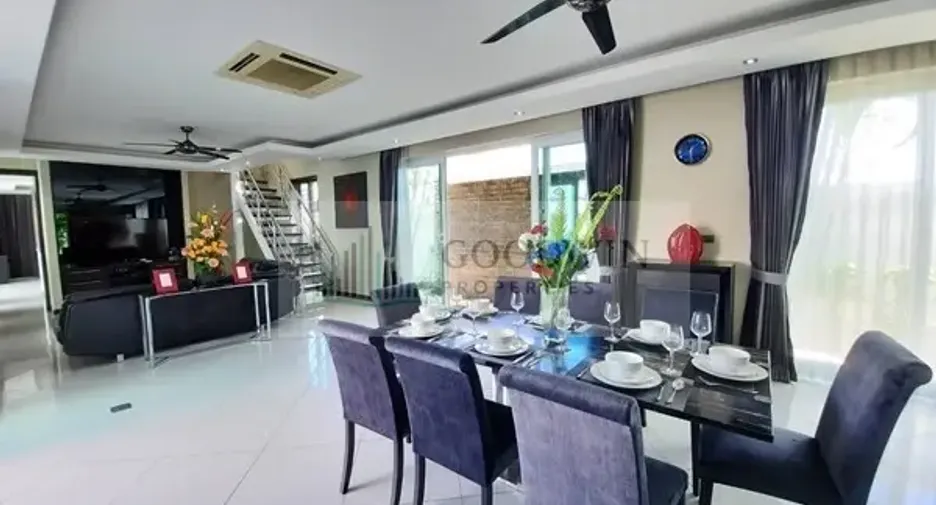 Haus zum Kauf mit 5 Zimmer in Jomtien, Pattaya