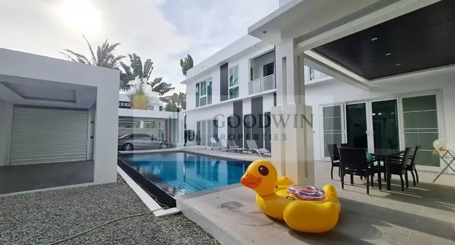 Haus zum Kauf mit 5 Zimmer in Jomtien, Pattaya