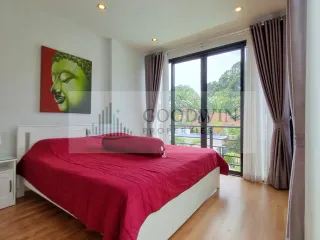 Casa adosada en venta de 2 habitaciones en Bang Lamung, Chonburi
