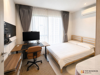 For rent 2 bedrooms condo in Huai Khwang, Bangkok