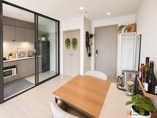 For rent 2 bedrooms condo in Huai Khwang, Bangkok