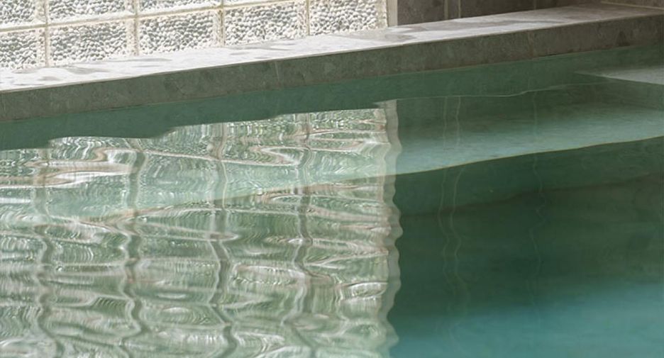 For sale 2 ベッドルーム condo in Khlong Toei, Bangkok