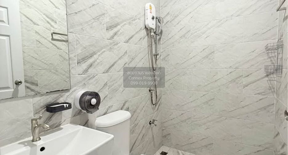 Reihenhaus zum Kauf mit 2 Zimmer in Mueang Phuket, Phuket